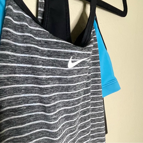 Nike Striped Shelf Bra Tank Top - Picture 2 of 5